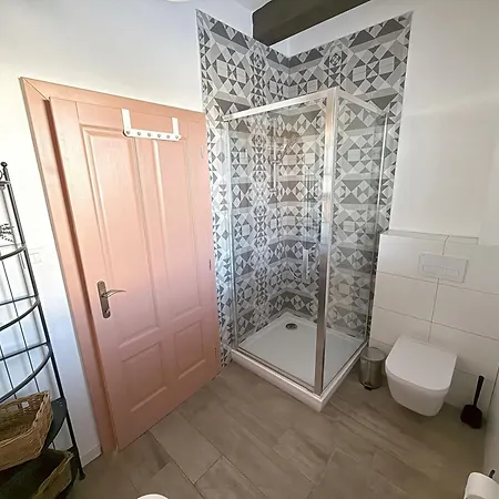 Villa Scandinavia Penati Sajdikove Humence